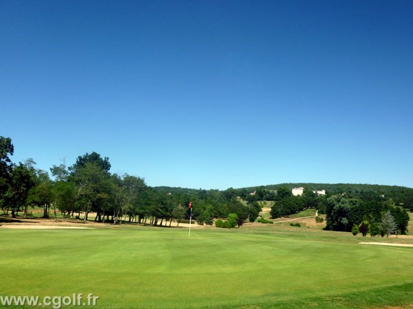 Green n°18 du golf de Saint-Clair en Rhône-Alpes dans l'Ardèche entre Lyon et Valence