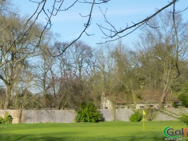 Green du golf de Saint Cloud en Ile de France proche de Paris dans les Hauts de Seine à Garches