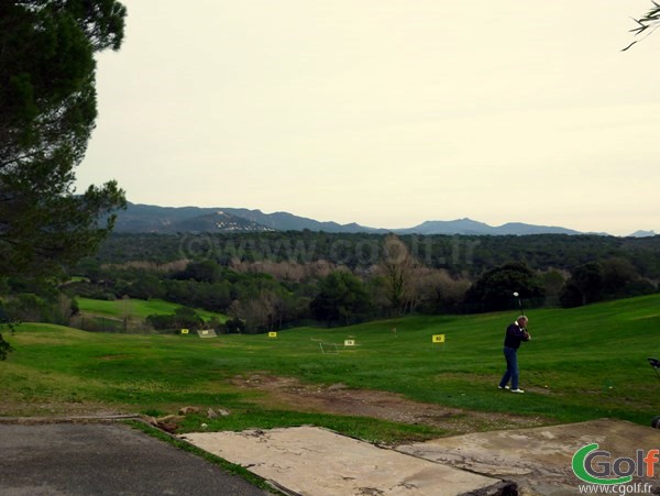 Le practice du golf du domaine de Saint Endréol dans le Var à La Motte en PACA