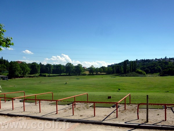 Practice du golf de Saint-Etienne dans le département de la Loire en Rhône-Alpes Auvergne