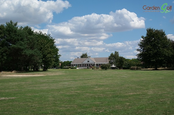 fairway du golf de Saint-Germain-Lès-Corbeil dans l'Essone proche de Paris en Ile de France