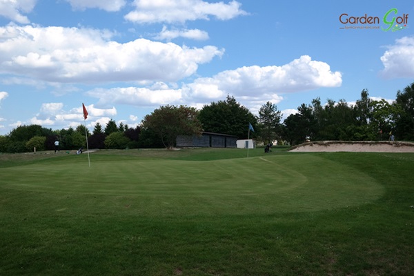 Green du golf de Saint-Germain-Lès-Corbeil proche de Paris dans l'Essone