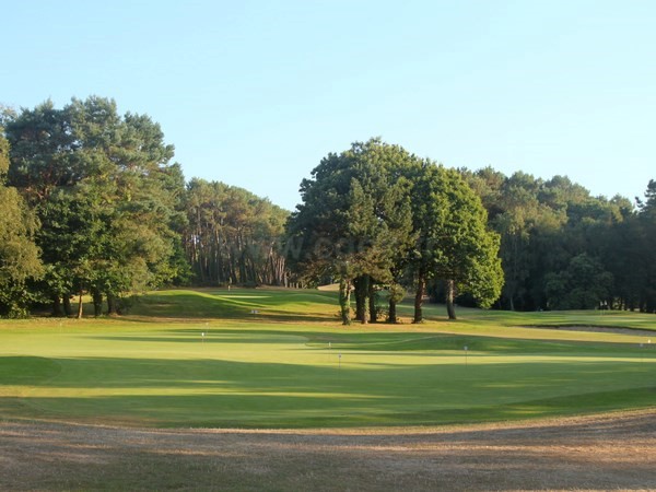 putting green du golf Saint Laurent à Auray dans le Morbihan en Bretagne