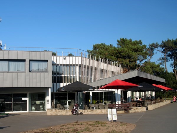 Club house du golf Saint Laurent dans le Morbihan en Bretagne