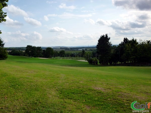 Fairway n°5 du golf de Salouel dans la Somme en Picardie proche d'Amiens