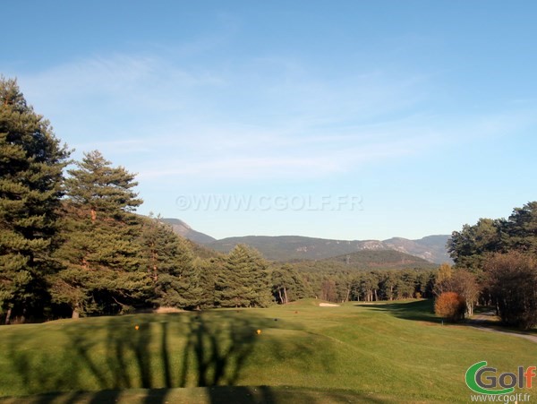 Le trou n°11 du golf de Taulane à la Martre proche de Grasse dans le Var