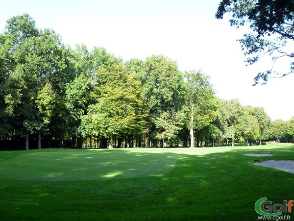 Le green n°17 dans l'Indre sur le golf du Val-de-l'Indre à Villedieu dans le Centre