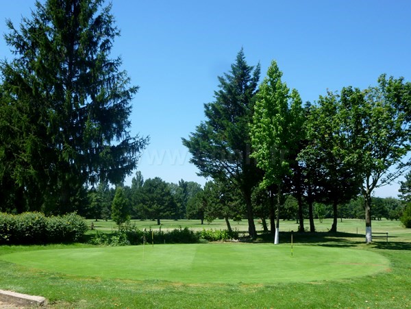 putting green du golf de Valence Saint Didier à Charpey dans la Drôme Provençale