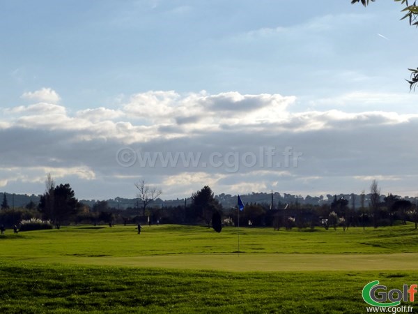 cLe green du trou n°18 du golf de Valgarde à coté de Toulon à La Garde dans le Var