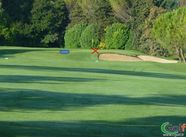 Attaque de green en sécurité pour eviter les obstacles et bunkers